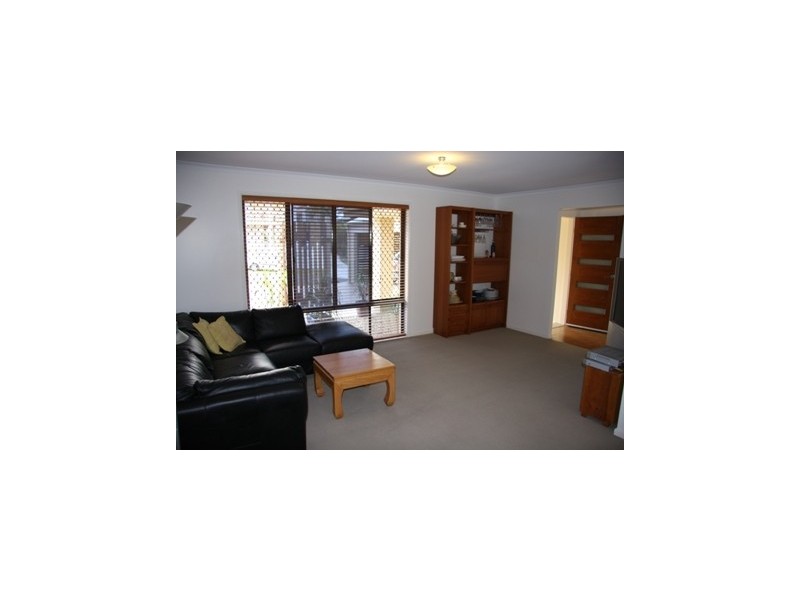 19 Riflebird Ave, Aroona QLD 4551