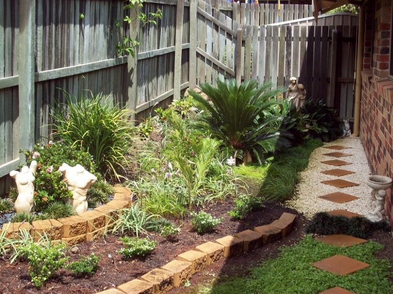 1 Fossickers Crt, Southside QLD 4570