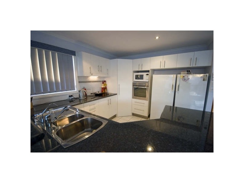 23 Heights Dr, Gympie QLD 4570