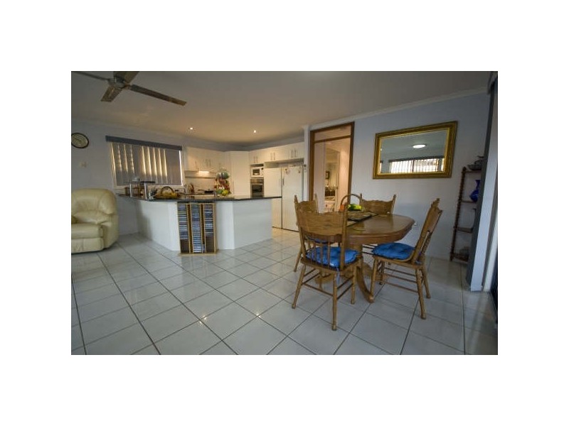 23 Heights Dr, Gympie QLD 4570