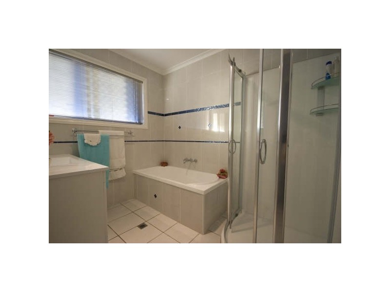 23 Heights Dr, Gympie QLD 4570