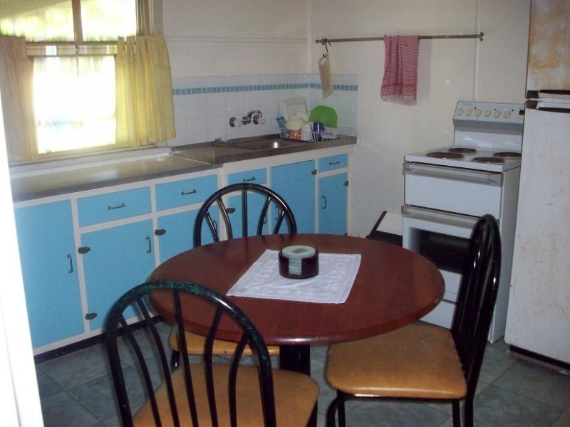 29 Noosa Rd, Monkland QLD 4570