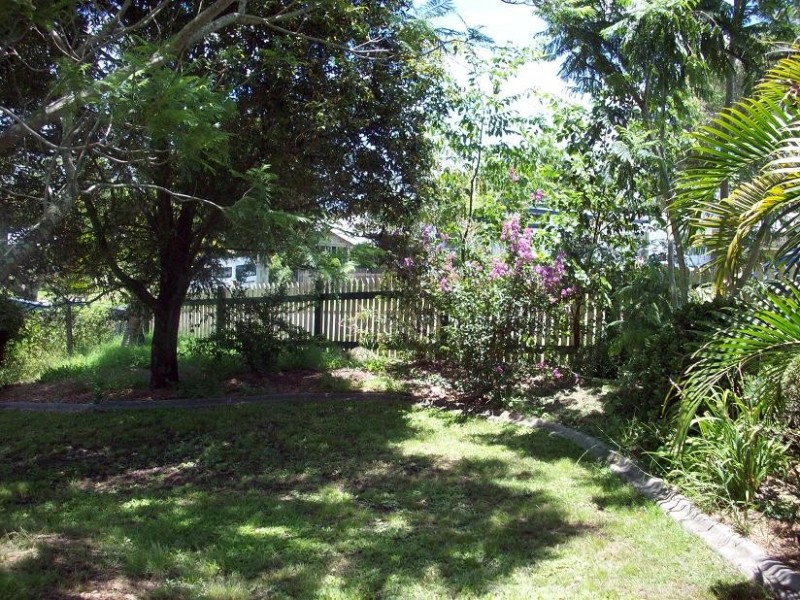 29 Noosa Rd, Monkland QLD 4570