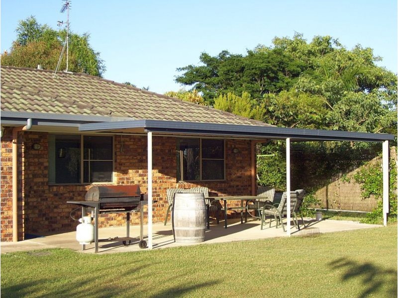 17 Kimberley Ave, Southside QLD 4570