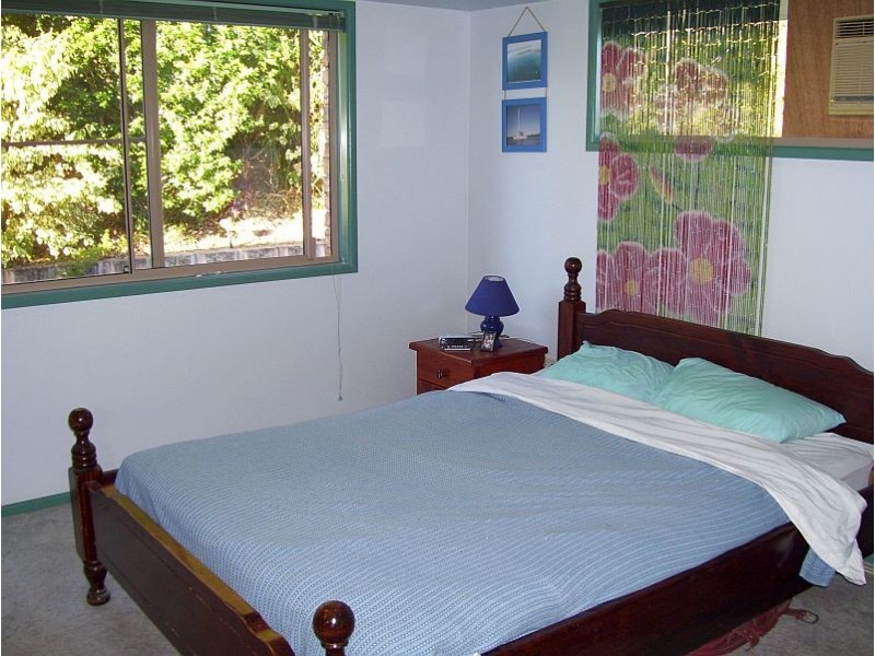 17 Kimberley Ave, Southside QLD 4570