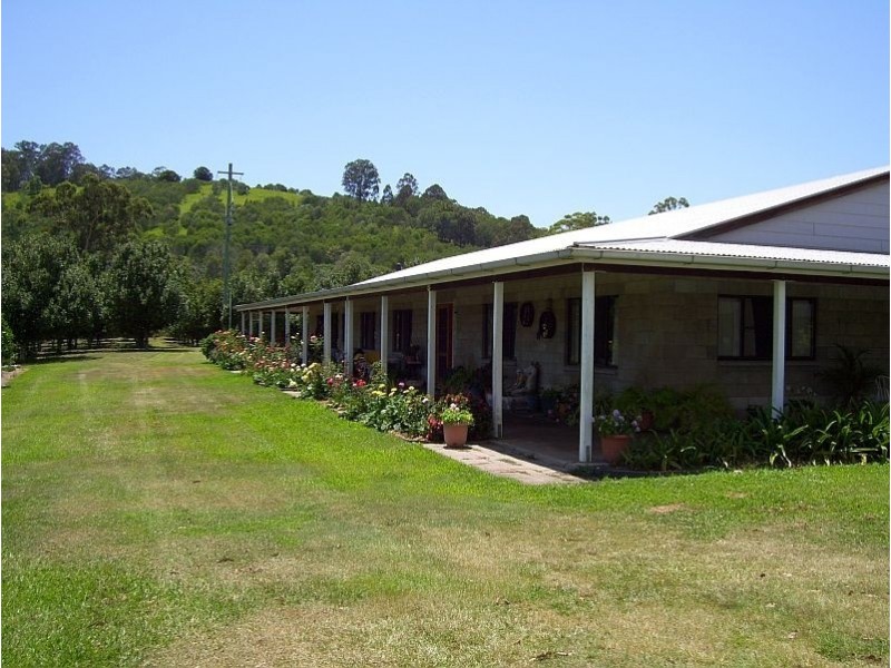 880 Tin Can Bay Rd, Canina QLD 4570