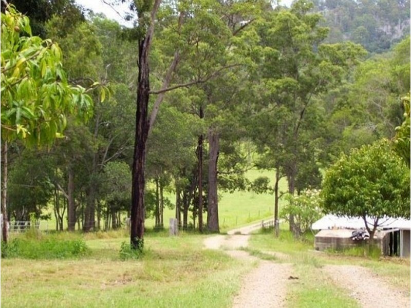 880 Tin Can Bay Rd, Canina QLD 4570
