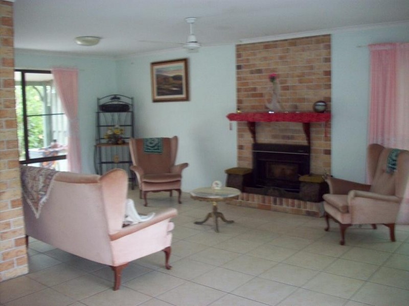 1013 Bruce Highway, Kybong QLD 4570