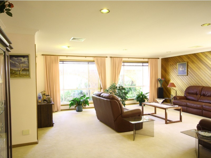 19 Helmsman Boulevarde, St Huberts Island NSW 2257