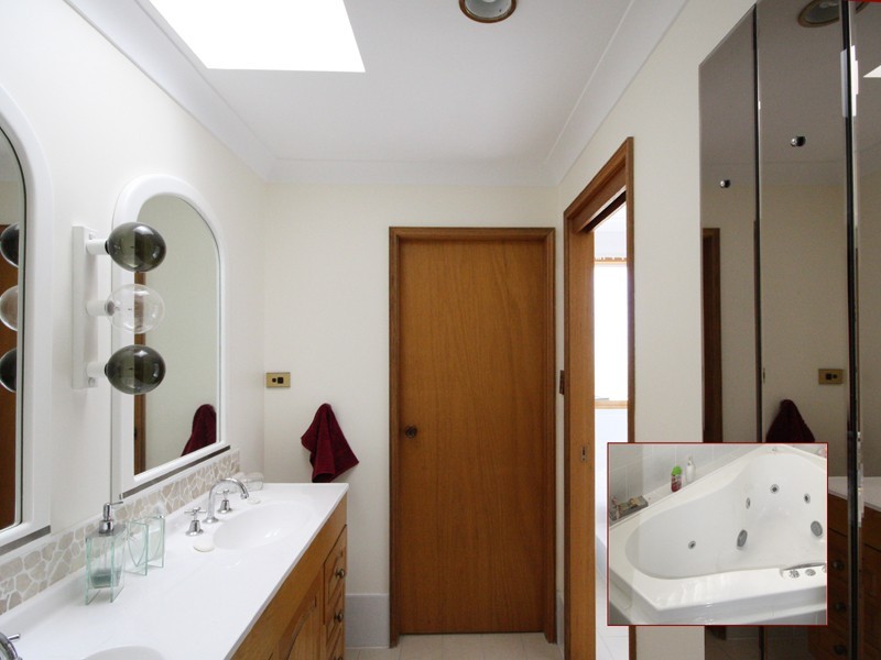 19 Helmsman Boulevarde, St Huberts Island NSW 2257