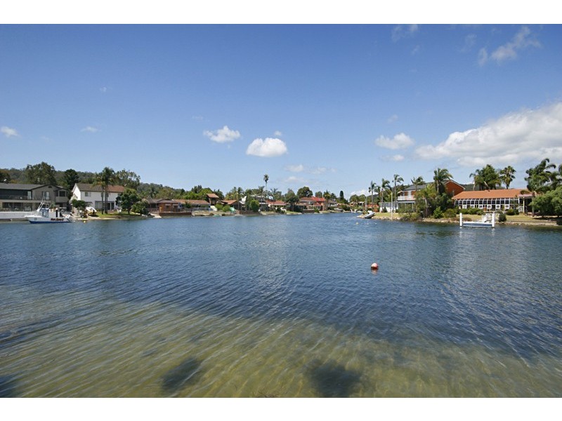 8 Skiff Place, St Huberts Island NSW 2257