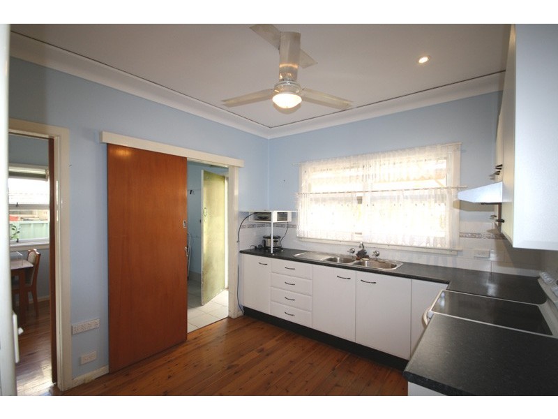 40 Warwick Street, Blackwall NSW 2256