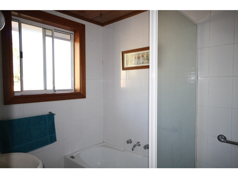 122 Helmsman Boulevarde, St Huberts Island NSW 2257