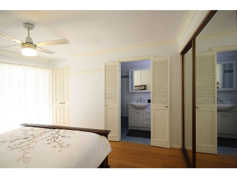 18 Discovery Street, St Huberts Island NSW 2257