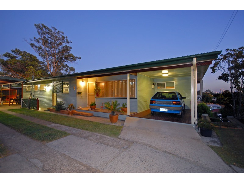 49 Dunedoo Street, Stafford QLD 4053