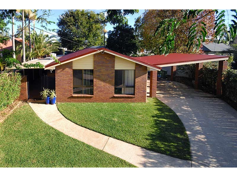 49 Arrakune Crescent, Kallangur QLD 4503