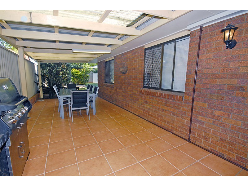 49 Arrakune Crescent, Kallangur QLD 4503