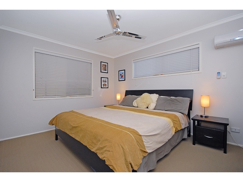 49 Arrakune Crescent, Kallangur QLD 4503