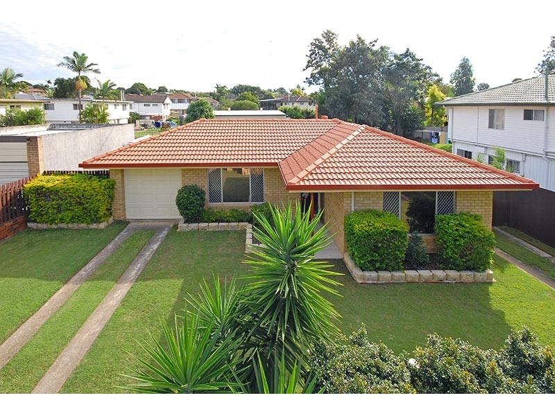 32 Rinnicrew Street, Bracken Ridge QLD 4017