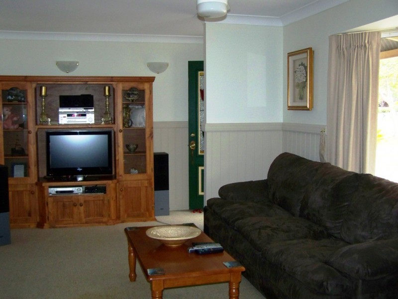 38 ERROL COURT, Cedar Grove QLD 4285