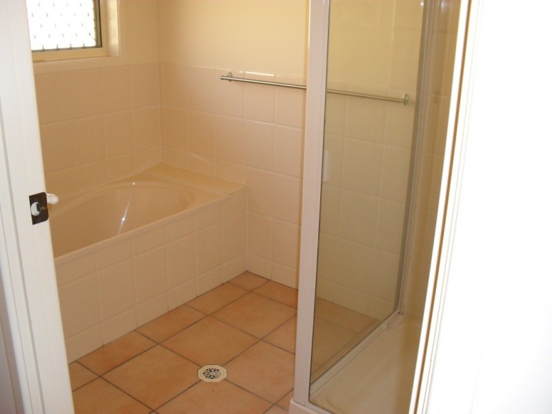 24 Caroline Court, Beaudesert QLD 4285