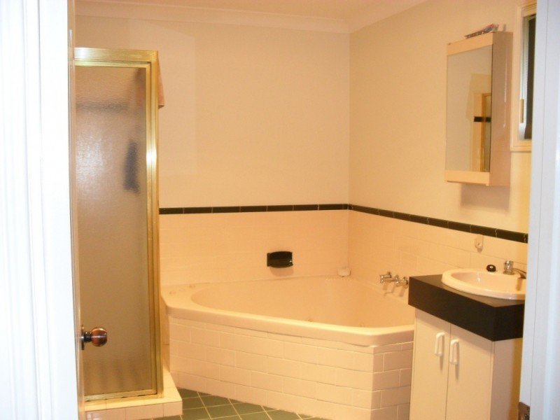 Gleneagle QLD 4285