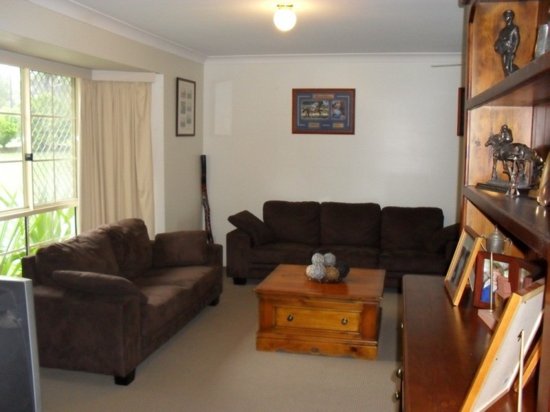 Gleneagle QLD 4285