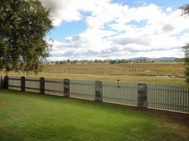 26 Cedar Drive, Beaudesert QLD 4285