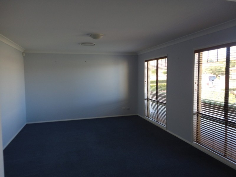 16 Kathleen Crescent, Beaudesert QLD 4285