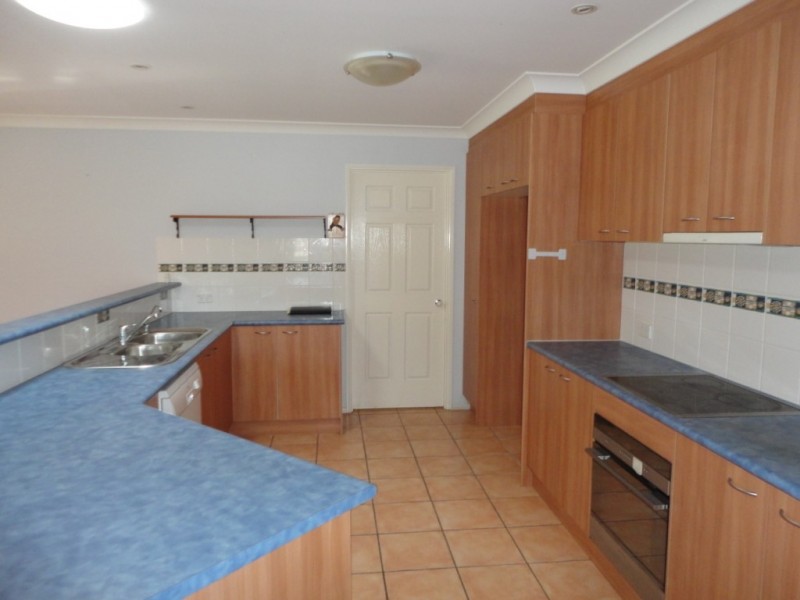 16 Kathleen Crescent, Beaudesert QLD 4285