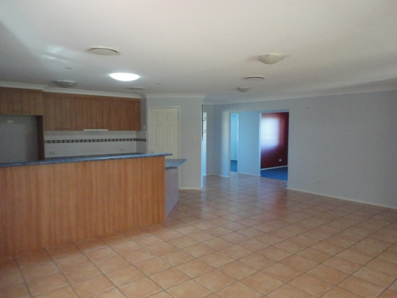 16 Kathleen Crescent, Beaudesert QLD 4285