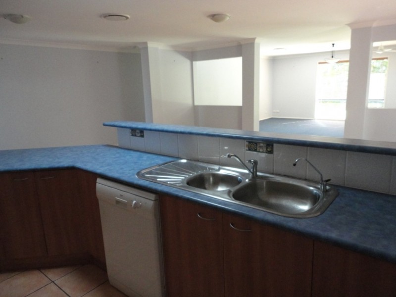 16 Kathleen Crescent, Beaudesert QLD 4285