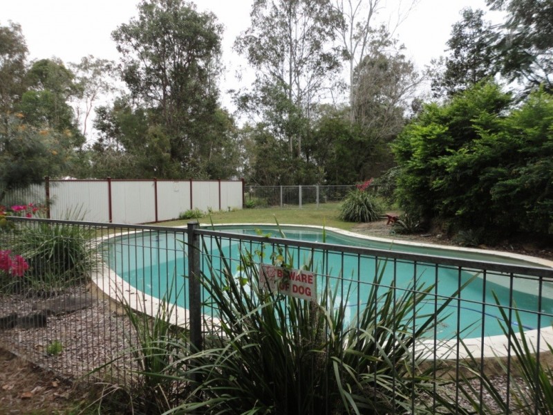 27 Red Cedar, Beaudesert QLD 4285