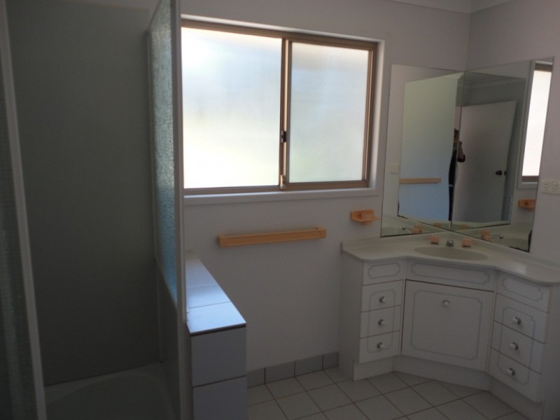 37 Brooklands Drive, Beaudesert QLD 4285