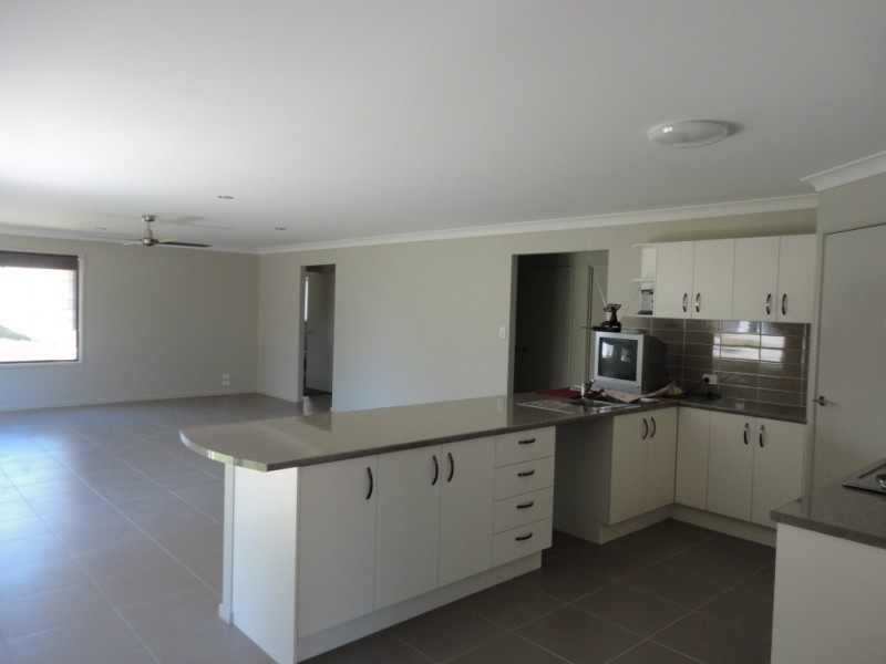 9 KAMAROOKA STREET, Beaudesert QLD 4285