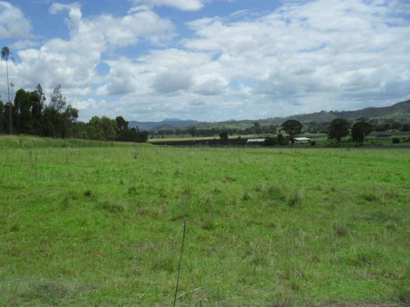 3 Mt Lindsay Highway, Laravale QLD 4285