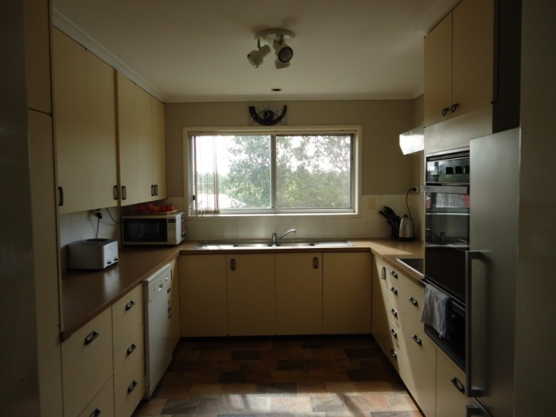 40 Arthur Street, Beaudesert QLD 4285