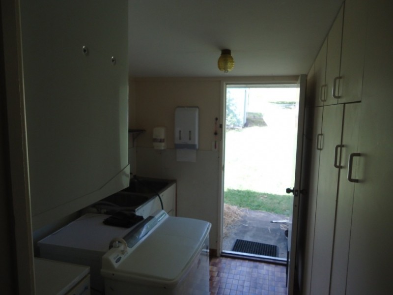 27D Christmas Creek Road, Laravale QLD 4285