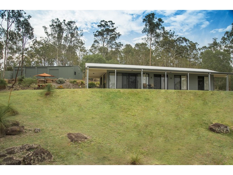 12 Charles Close, Kooralbyn QLD 4285