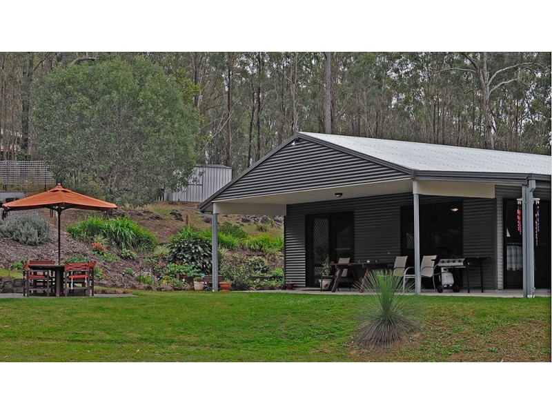 12 Charles Close, Kooralbyn QLD 4285