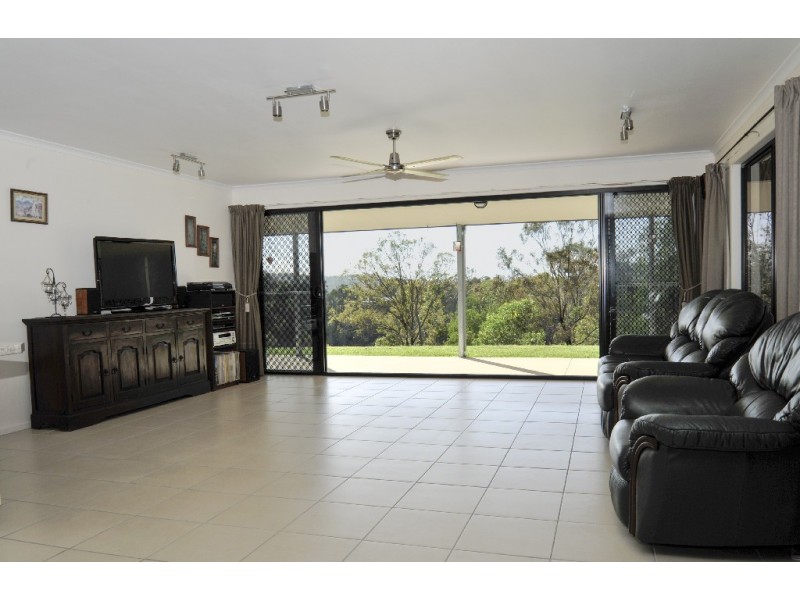 12 Charles Close, Kooralbyn QLD 4285