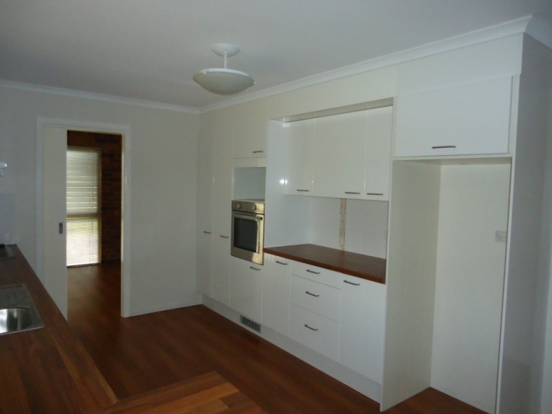 18 Laura Court, Beaudesert QLD 4285