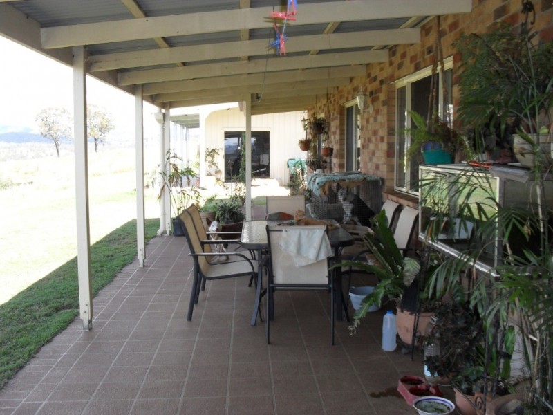 569 Oaky Creek Road, Oaky Creek QLD 4285