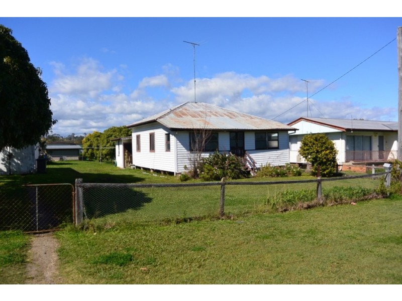 13 Hart Street, Beaudesert QLD 4285
