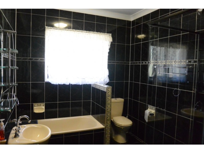 17-21 Aviemore Court, Mundoolun QLD 4285