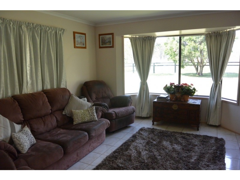 213 Oaky Scrub Road, Innisplain QLD 4285