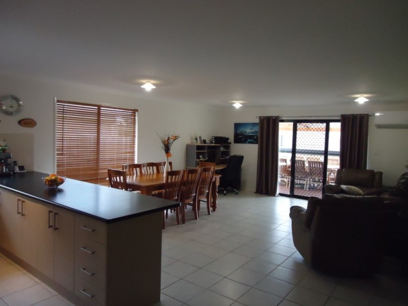 2/2-4 Monza Street, Beaudesert QLD 4285