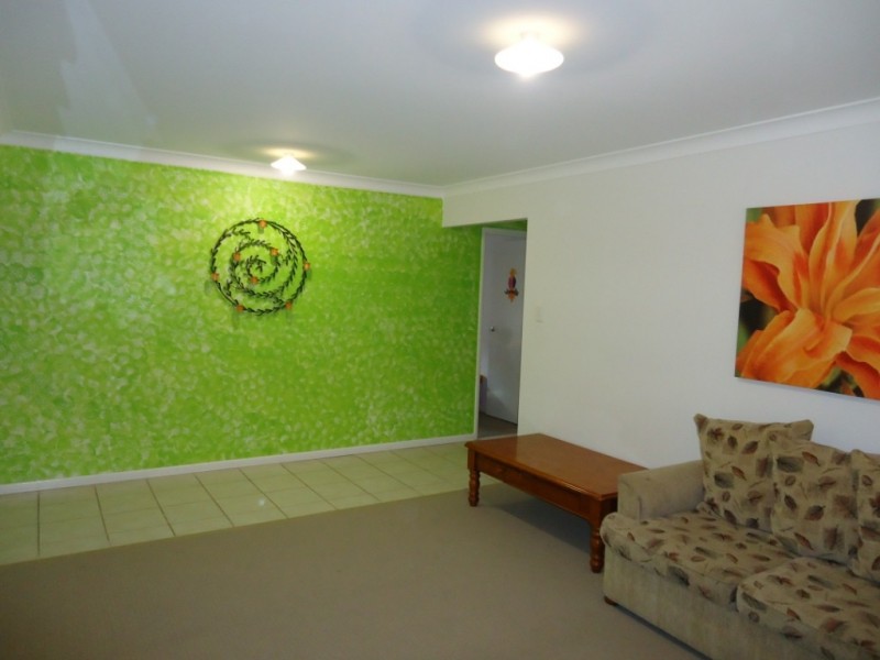 2/2-4 Monza Street, Beaudesert QLD 4285