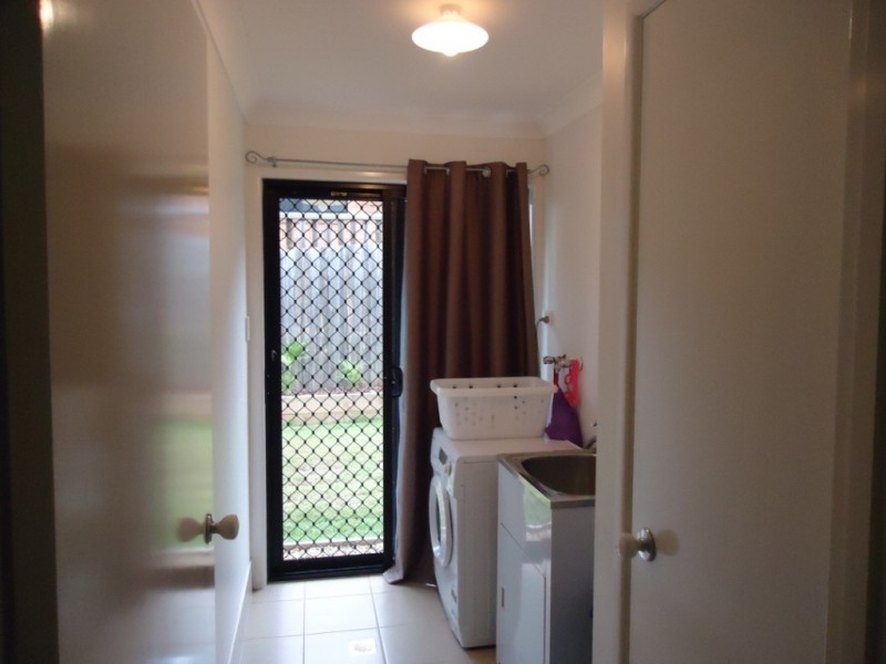 2/2-4 Monza Street, Beaudesert QLD 4285