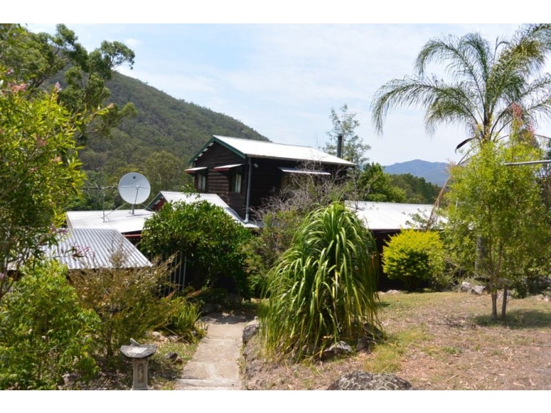 218 Seidenspinner Road, Mount Barney QLD 4287